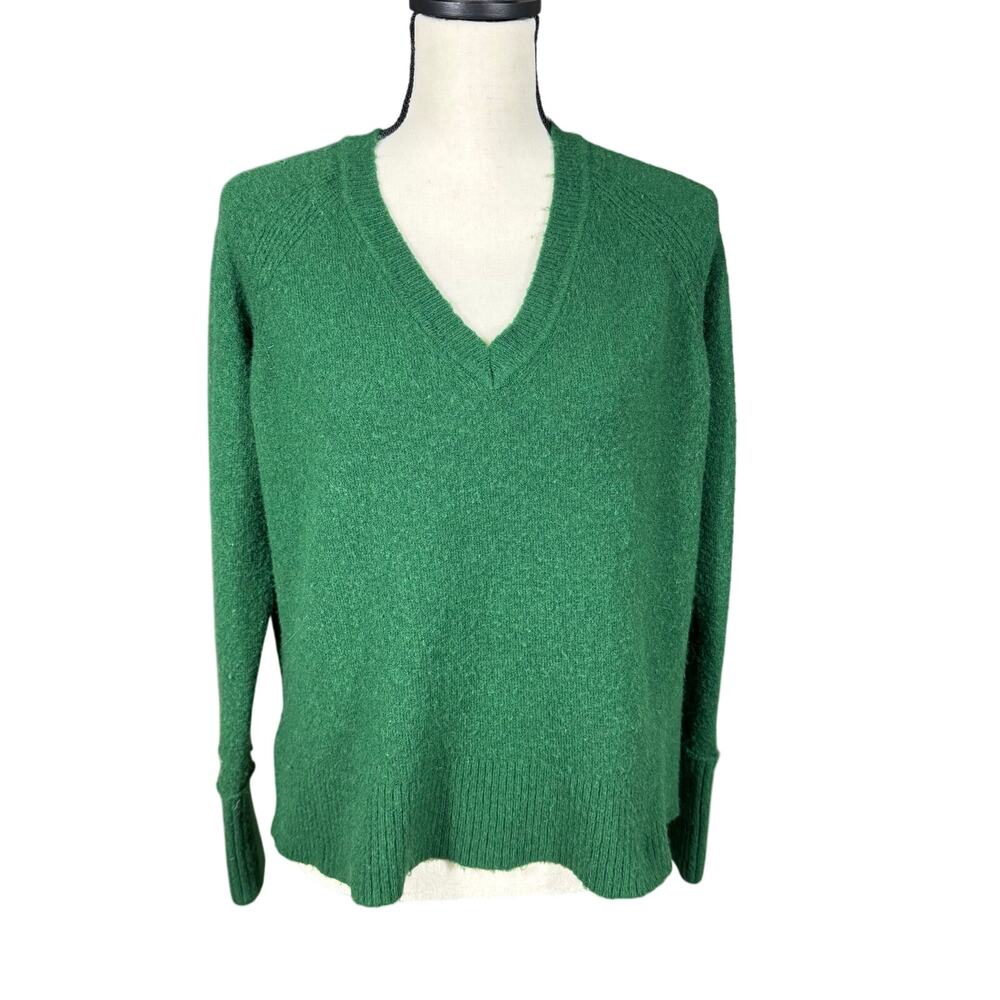 J. Crew Wool Blend Women's Medium Green V-Neck Sweater Relaxed Fit Soft Stretch